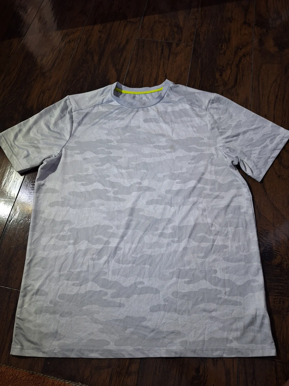 Perry Ellis Light Gray Camo Performance T-Shirt - Men